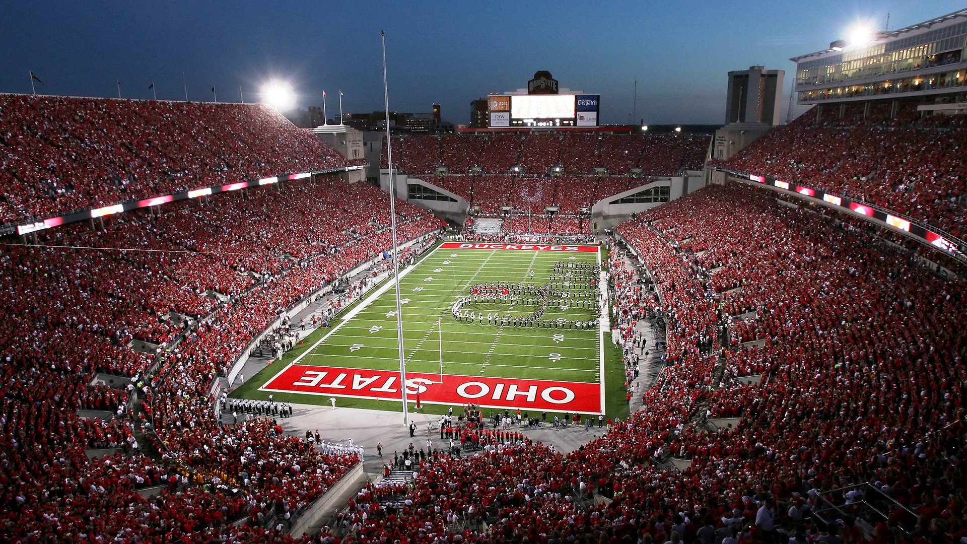 激烈角逐！全国田径锦标赛接力赛上演巅峰对决